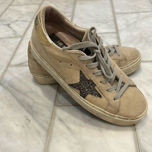 Golden Goose Hi Stars with glitter star